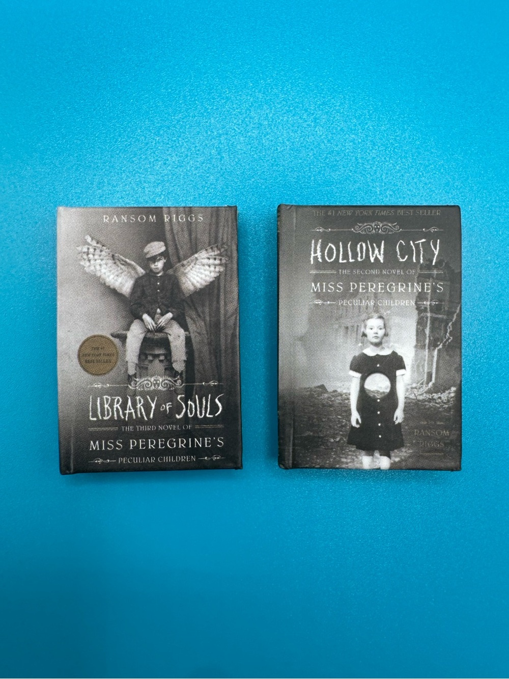 Zuru Mini Brands books series 2 Library of Souls & Hollow City